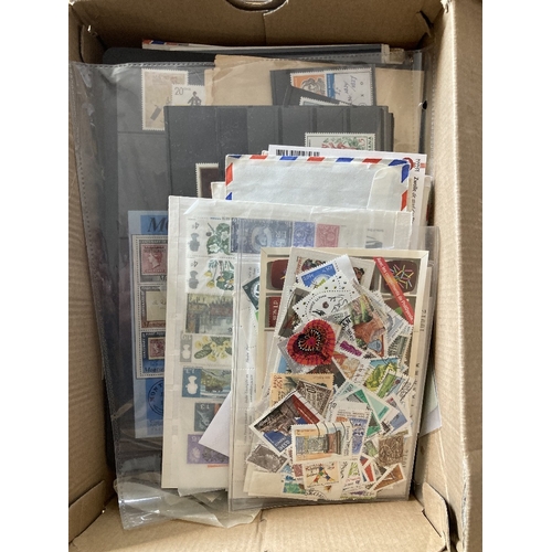 39 - STAMPS Small all World glory box, a good mix including page of Penny Reds etc