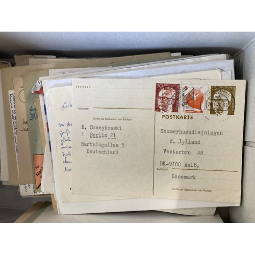 138 - STAMPS POSTAL HISTORY GERMANY, West Berlin, a batch of over 100 covers or cards with Registered item... 