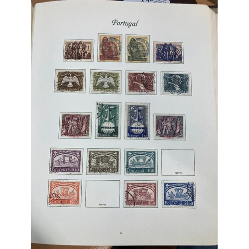 436 - STAMPS PORTUGAL 1895 to 1971 used collection in album, sparse but base for expansion together with a... 