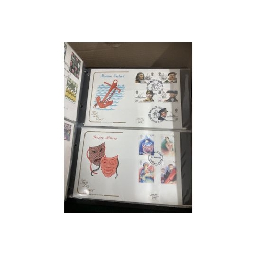 171 - Great Britain First Day Covers in six albums mainly hand addressed 80' and 90's. plus a few presenta... 