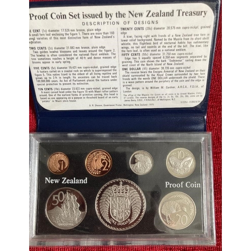 580 - COINS 1976 New Zealand proof set with Silver $1 coin (27g)