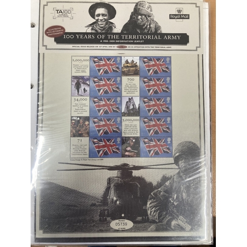 282 - STAMPS GREAT BRITAIN Album of UK special smiler sheets Halleys Comet, Jaguar, Journey to the moon et... 