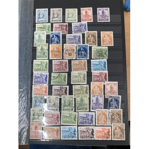 446 - STAMPS FIUME 1918 to 1924 mint & used collection in a stockbook with many better and useful stamps. ... 