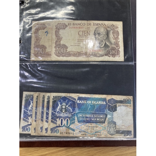 545 - WORLD, album with 200+ foreign bank notes, with USA, Canada, South Africa, Japanese, Germany etc. mi... 