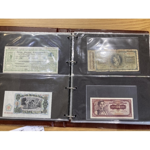 545 - WORLD, album with 200+ foreign bank notes, with USA, Canada, South Africa, Japanese, Germany etc. mi... 