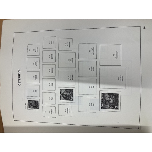 375 - STAMPS AUSTRIA Mint collection 1940's onwards in Davo album, no earlies but great for expansion