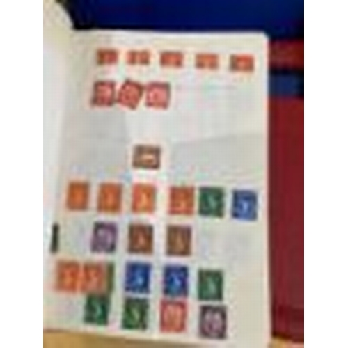 216 - STAMPS GREAT BRITAIN Various albums of used GB defins QEII Wilding and Machins