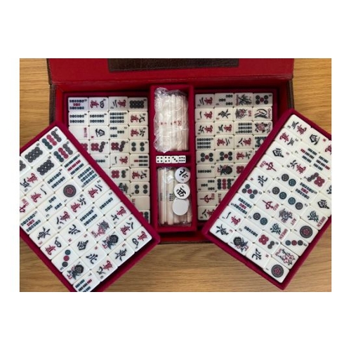 58 - Very fine Mah-Jongg set in case, with counters and dice, appears complete also with set of tile rack... 