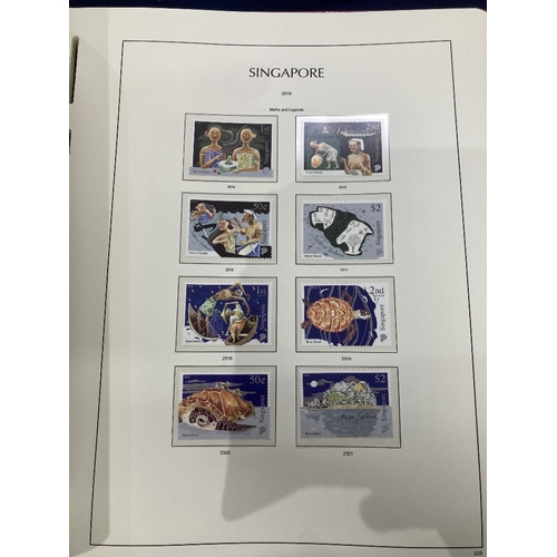 72 - STAMPS Singapore 2015 -2018 collection in red Lighthouse album and slipcase