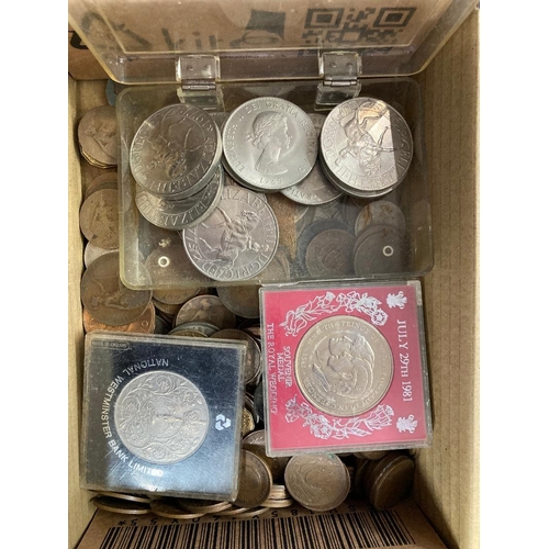 612 - COINS Small box of mixed English coinage including George III to early QEII