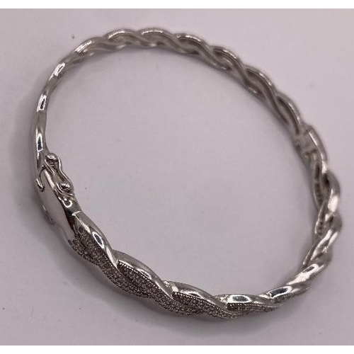 46 - Diamond effect 925 silver bracelet, 60mm diameter