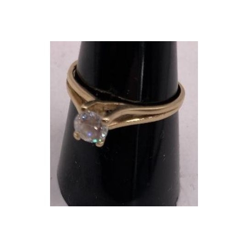 218 - Jewellery : 14ct Gold single stone ring, marked 585, Size P, attractive single white stone, shame it... 