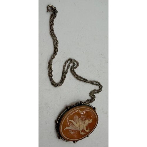 62 - Jewellery : Cameo pendent necklace marked 800 so assumed to be continental