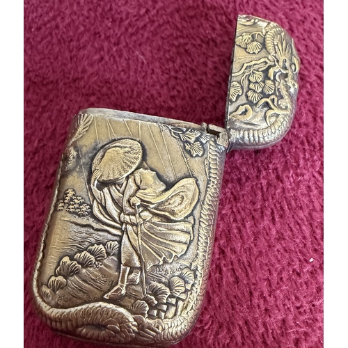 180 - Japanese style gilt metal vesta case 16.5g