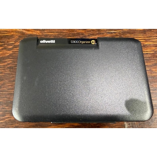 182 - Olivetti D300 Organiser ! a bit of retro tech ! untested takes 3 x 3v batteries