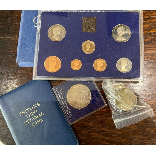 99 - 1982 UK Proof coin set plus the 1971 currency set and a few QEII Crowns