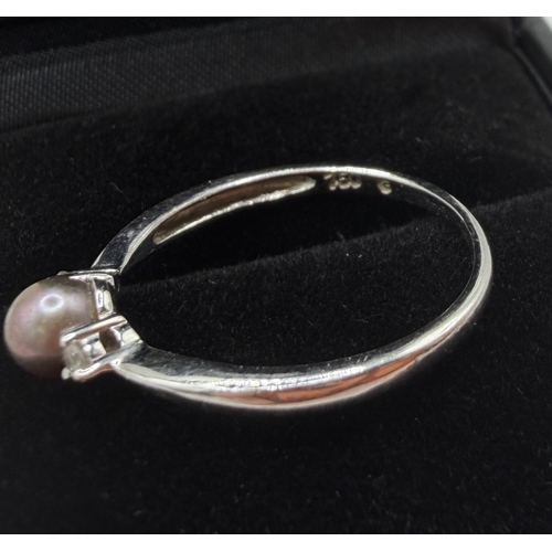 26 - JEWELLERY : 18ct White GOLD diamond and pearl ring size M-L  1.5g          PLEASE MAKE SURE YOU READ... 