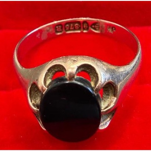 2 - Jewellery : 9ct GOLD ring with large dark stone and claw mount Size S-T 4.28g, clear Chester Hallmar... 