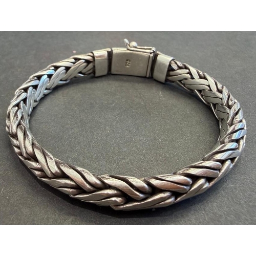 20 - Jewellery : Heavy 925 attractive Silver bracelet 62.5g