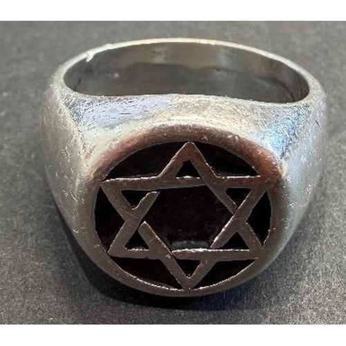 23 - Jewellery : Heavy Star of David Silver ring 13.9g size R