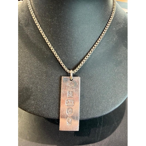 32 - Jewellery : Silver Ingot necklace 38.6g