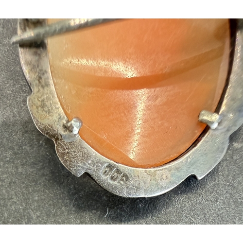 40 - Jewellery : Small silver mounted Cameo pendant/broach 3.47g unclear markings probably continental