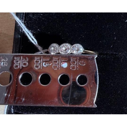 27 - JEWELLERY : 18ct GOLD and diamond ring size M 1.6g         PLEASE MAKE SURE YOU READ TERMS AND CONDI... 