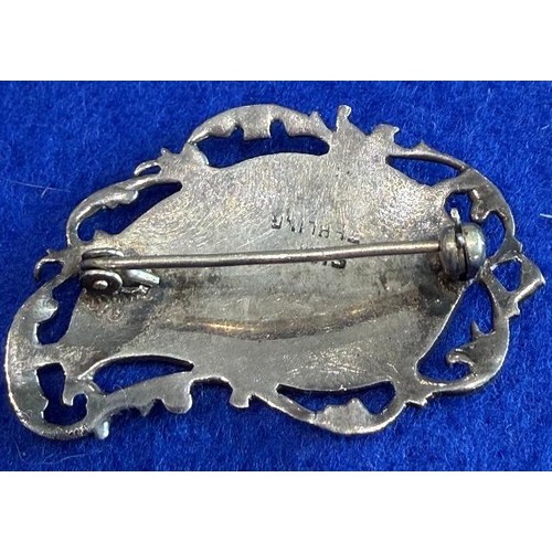 13 - Siam Silver broach with dancer design, 5.84g