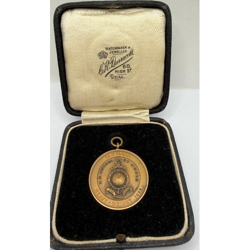 41 - COLLECTABLE 1932 Heavyweight boxing medal in original jewellery case. Engraved G T Nash. R N School ... 