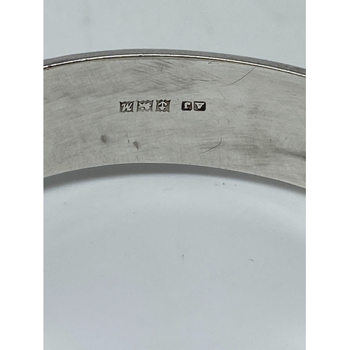 142 - A silver bangle, Birmingham hallmarked, 21.9 grams approx weight