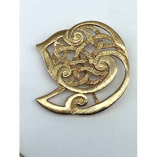 19 - A 9ct yellow gold Scottish brooch Ola Gorie, hallmarked OMG, weight is 7.3 grams approx, 35mm in siz... 