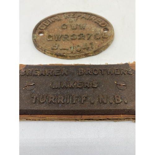 252 - 2x cast iron plates, Shearer Brothers Turriff Aberdeenshire, C W W