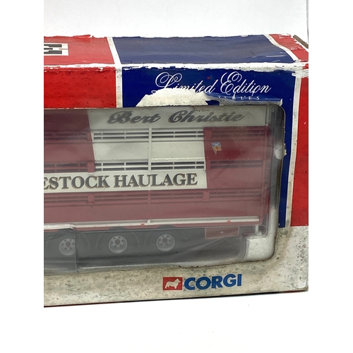 298 - A Corgi DAF space cab livestock transporter toy lorry, CC13215 limited edition,toy is in mint condit... 