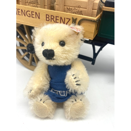 342 - A Steiff Giengen Brenz bear, vintage truck & bears x 3 & x3 parcels, no certificate, unboxed, as new... 