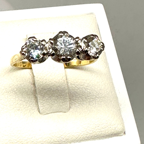 90 - An 18ct yellow gold 3 stone diamond Trilogy ring, approx 1.10ct diamonds, size R, very nice beautifu... 