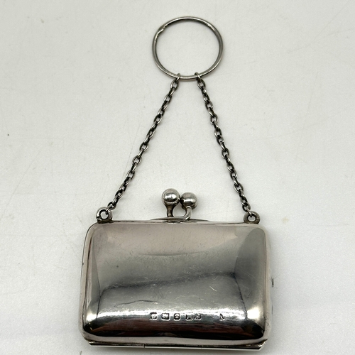 168 - A vintage silver coin purse, 27.5 grams in weight approx, 48mm x 35mm, hallmarked