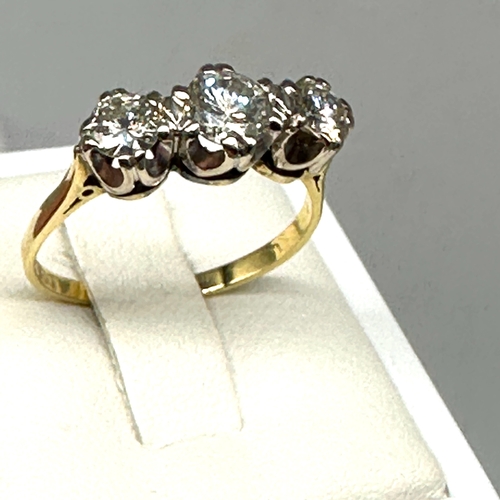 90 - An 18ct yellow gold 3 stone diamond Trilogy ring, approx 1.10ct diamonds, size R, very nice beautifu... 