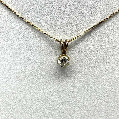 91 - A 9ct yellow gold diamond pendant, approx 0.15ct diamonds, 1.2 grams in weight approx, 16 inch chain