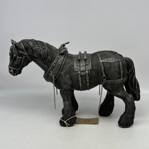 482 - A shire horse ornament from the House of Valentina, in original box, no chips or damage