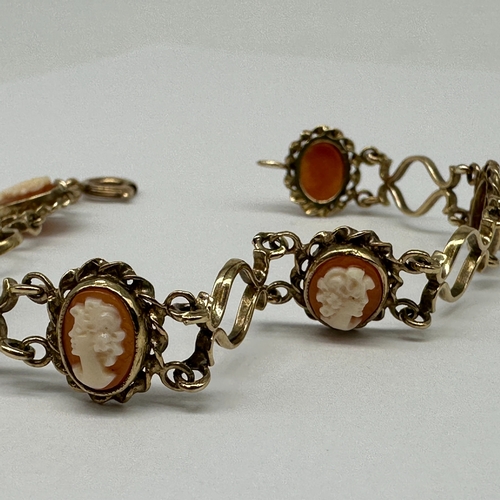 498 - A 9ct yellow gold cameo bracelet, 7.8grams weight approx, 16 1/2 cm long approx,