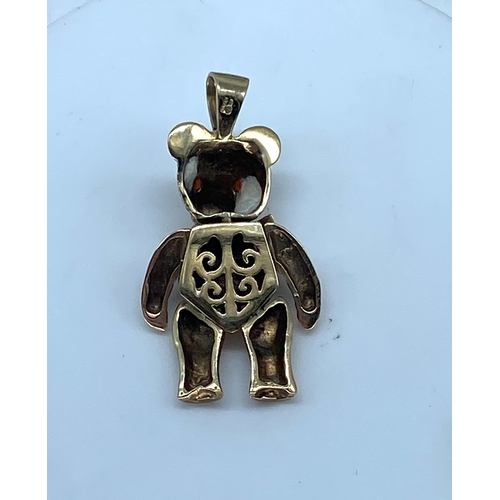 171 - A 9ct yellow gold bear pendant no chain, set with semi precious stones, fully hallmarked, 37mm x 20m... 