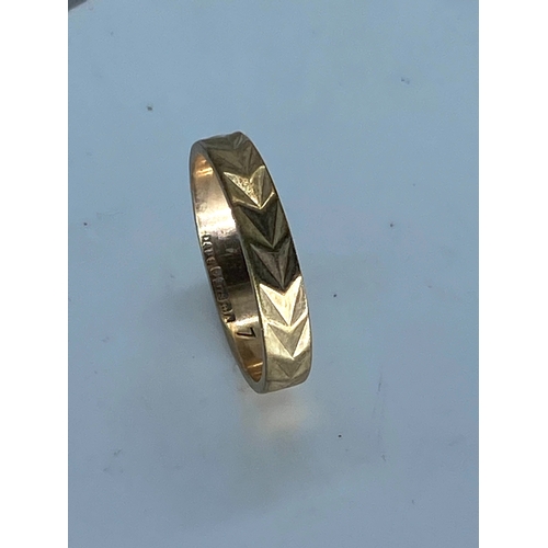 44 - A 9ct yellow gold fancy wedding band, 3mm wide, fancy design pattern, size P, weight is 2.4 grams ap... 