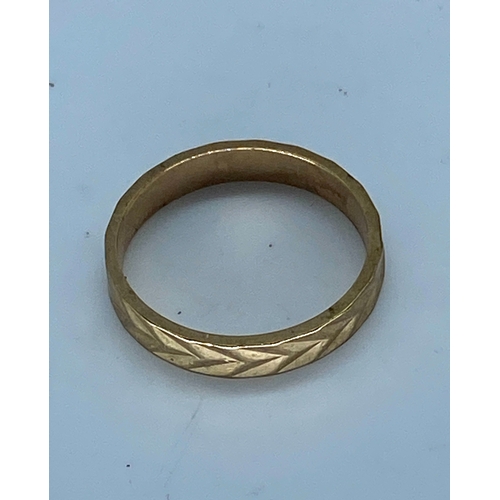 44 - A 9ct yellow gold fancy wedding band, 3mm wide, fancy design pattern, size P, weight is 2.4 grams ap... 