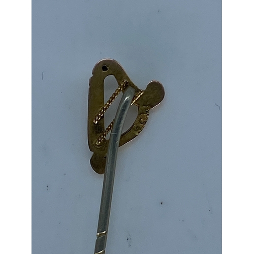 52 - A 9ct yellow gold Victorian heart tie pin, 0.7 grams in weight approx, pin is not gold,