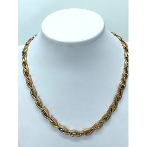 72 - A 9ct tri-coloured gold necklace & bracelet set, bracelet is 7 1/2 inches long, bracelet weighs 11.5... 