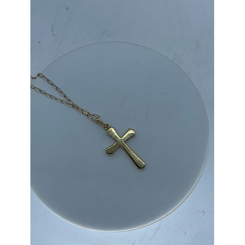 98 - A 9ct yellow gold cross & chain, chain is 19 inches long, cross is 26mm x 15mm, weight is approx 2.5... 