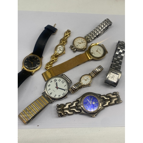 299 - A mix of gents & ladies watches