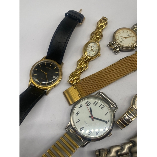 299 - A mix of gents & ladies watches