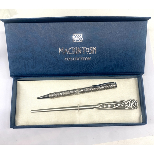 315 - A MacIntosh collection pen set, as new in the box