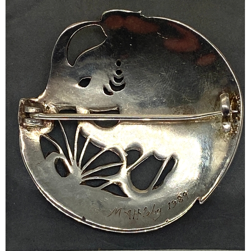 347 - Appleby silver brooch

original Malcolm Appleby silver brooch

size 56mm 

signed on the back M Appl... 